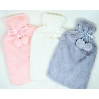 Wärmflasche mit Bommeln farbig und Motiv, Designs sortiert i Wärmflasche mit Bommeln farbig und Motiv, Designs sortiert i