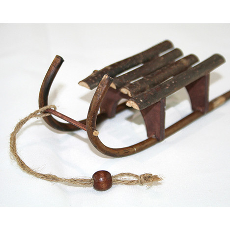 Wooden horn sledge from branches 15x6x6cm