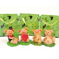 Glücksbringer Schweinchen 5x4cm im Tasche und farbig bedruck Glücksbringer Schweinchen 5x4cm im Tasche und farbig bedruck