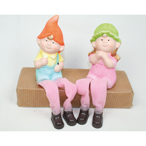 Mädchen und Junge als Kantensitzer 18x10x5,5cm