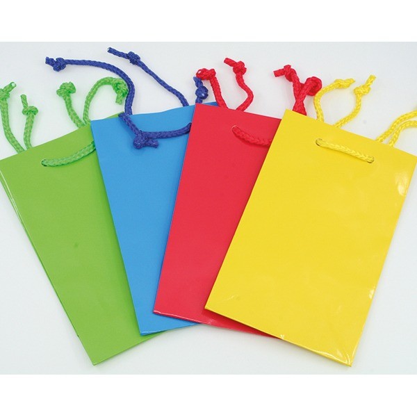 Geschenktasche uni lack 23x18x10cm 4 Farb.sort.